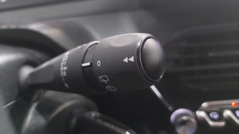 Peugeot 208 affaire 1.5 BlueHDi 100 S&S Premium Pack - Image 18 (July 7, 2026)