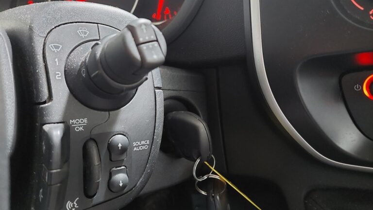 Renault Kangoo Express Extra R-Link – Blue dCi 95 - Image 20 (July 7, 2026)