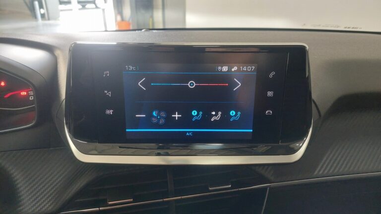 Peugeot 208 affaire Puretech 100 S&S Active Business - Image 12 (July 7, 2026)