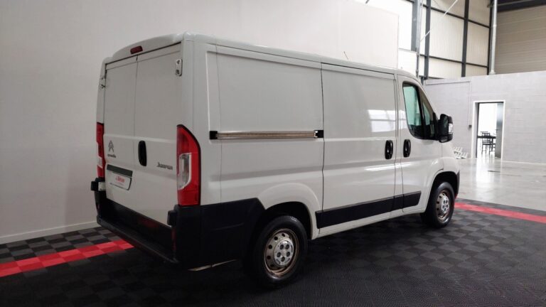 Citroën Jumper 30 BlueHDi 120 S&S BVM6 Club - Image 04 (July 7, 2026)