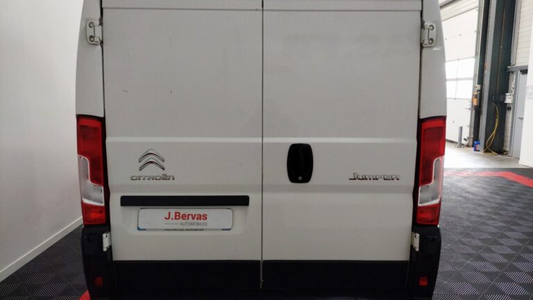 Citroën Jumper 30 BlueHDi 120 S&S BVM6 Club - Image 05 (July 7, 2026)