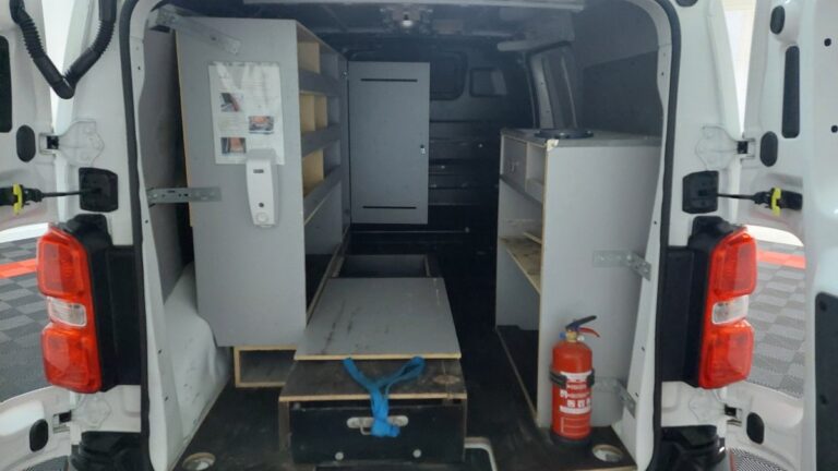 Citroën Jumpy M 2.0 BlueHDi 120 S&S BVM6 (340 Nm) Club - Image 05 (July 7, 2026)