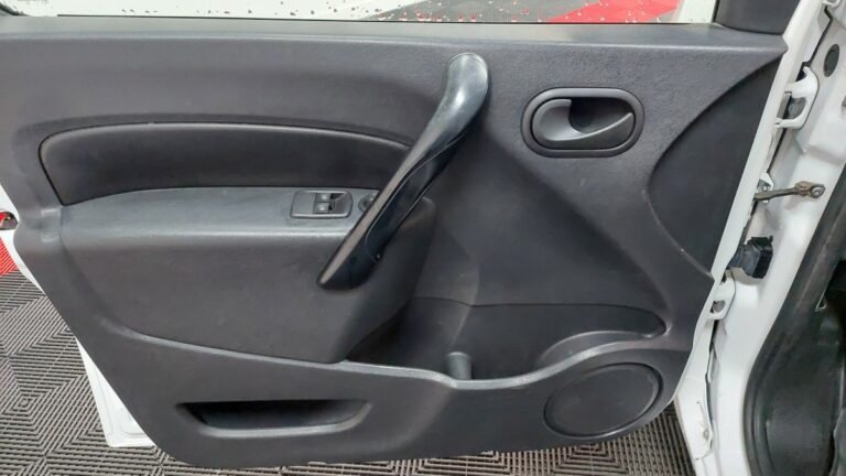 Renault Kangoo Express Blue dCi 80 Grand Confort – 3 Places - Image 16 (July 7, 2026)