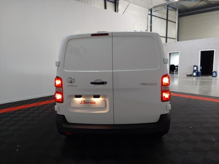 Toyota PROACE 1.5 D MEDIUM 120 D-4D BUSINESS - Image 06 (July 7, 2026)