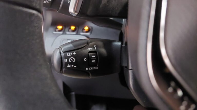 Peugeot Partner STANDARD 650 KG BLUEHDI 130 EAT8 ASPHALT - Image 15 (July 7, 2026)