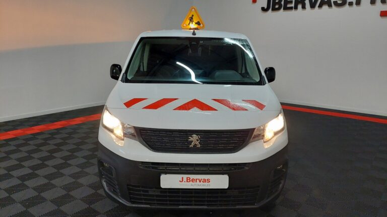 Peugeot Partner STANDARD 650 KG BLUEHDI 130 EAT8 ASPHALT - Image 02 (July 7, 2026)