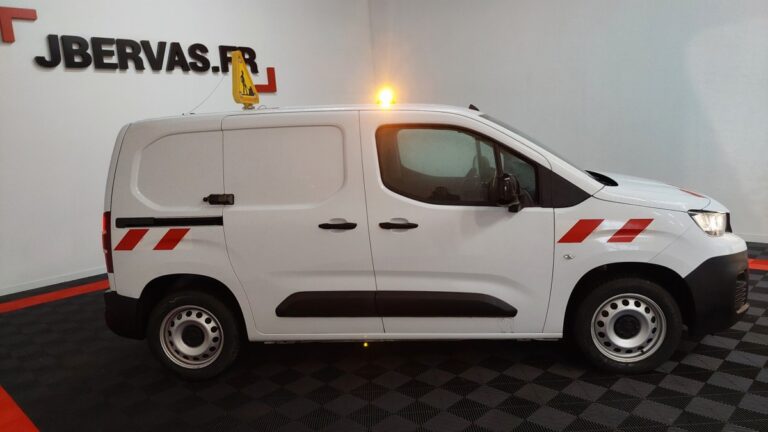 Peugeot Partner STANDARD 650 KG BLUEHDI 130 EAT8 ASPHALT - Image 03 (July 7, 2026)