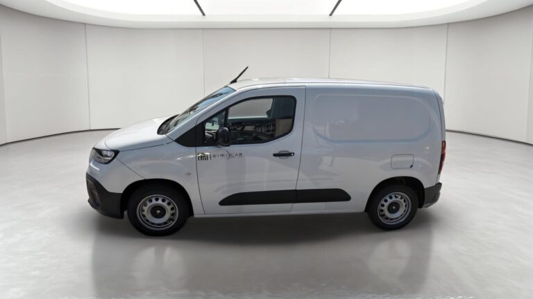 Fiat Doblo FOURGON M DIESEL 130 CH MANUELLE - Image 02 (July 7, 2026)