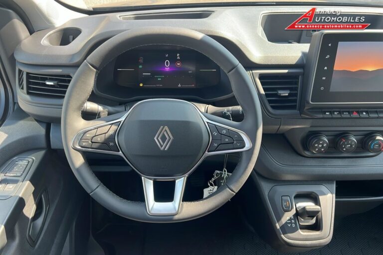 Renault Trafic CABINE APPROFONDIE 3T BLUE DCI 150 AUTO ADVANCE - Image 53 (August 30, 2026)