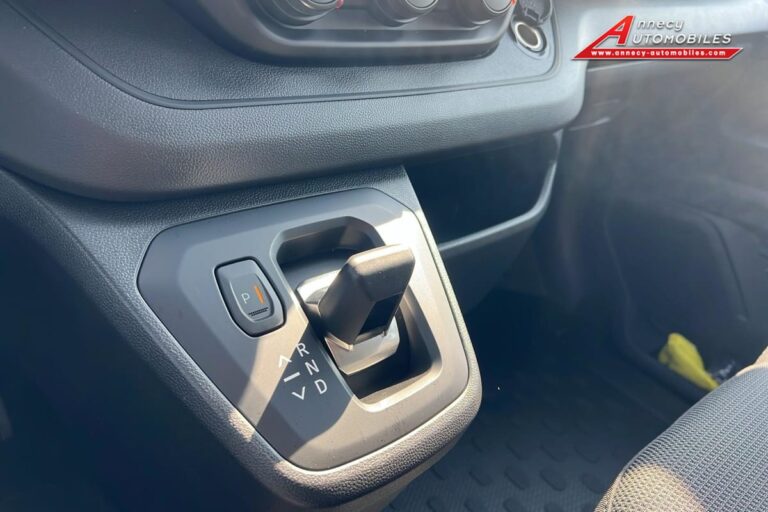 Renault Trafic CABINE APPROFONDIE 3T BLUE DCI 150 AUTO ADVANCE - Image 56 (August 30, 2026)