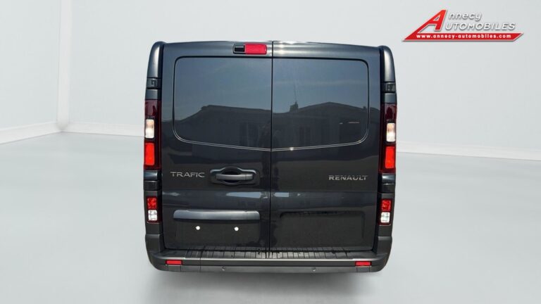 Renault Trafic CABINE APPROFONDIE 3T BLUE DCI 150 AUTO ADVANCE - Image 46 (August 30, 2026)