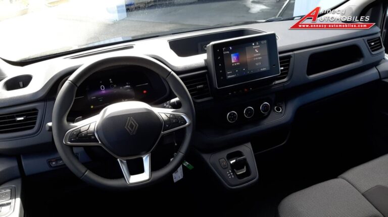 Renault Trafic CABINE APPROFONDIE 3T BLUE DCI 150 AUTO ADVANCE - Image 14 (July 7, 2026)