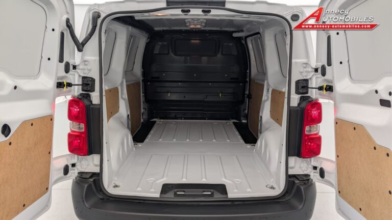 Peugeot Expert Fourgon M BLUEHDI 120 S BVM6 - Image 11 (July 7, 2026)