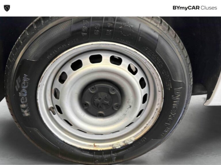 Peugeot Partner FOURGON STANDARD 650 KG BLUEHDI 100 S&S BVM5 ASPHALT - Image 15 (July 7, 2026)