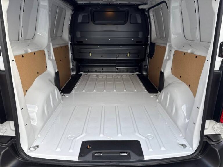 Peugeot Expert FGN M BLUEHDI 145 BVM6 - Image 04 (July 7, 2026)