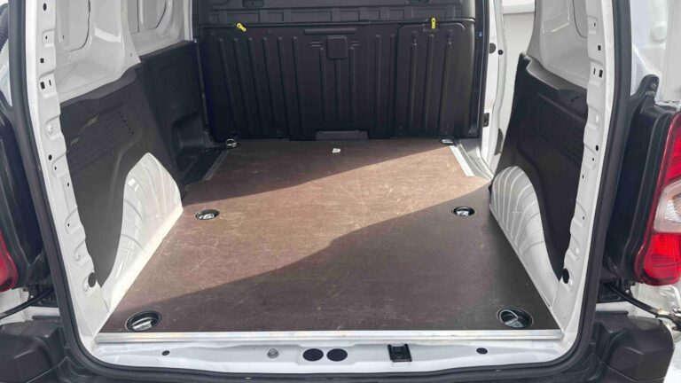 Toyota Proace City ELECTRIC FOURGON LONG 50KWH START - Image 12 (July 7, 2026)