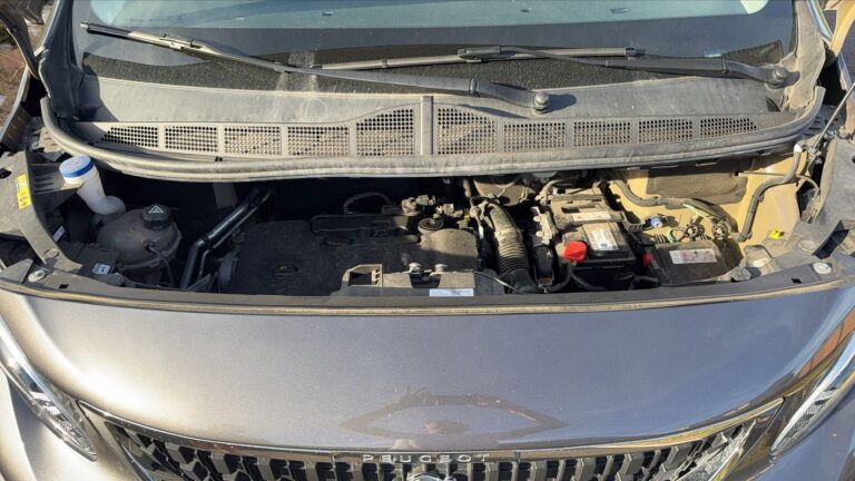 Peugeot Expert 2.0 BlueHDi 180 EAT8 Premium - Image 15 (July 7, 2026)