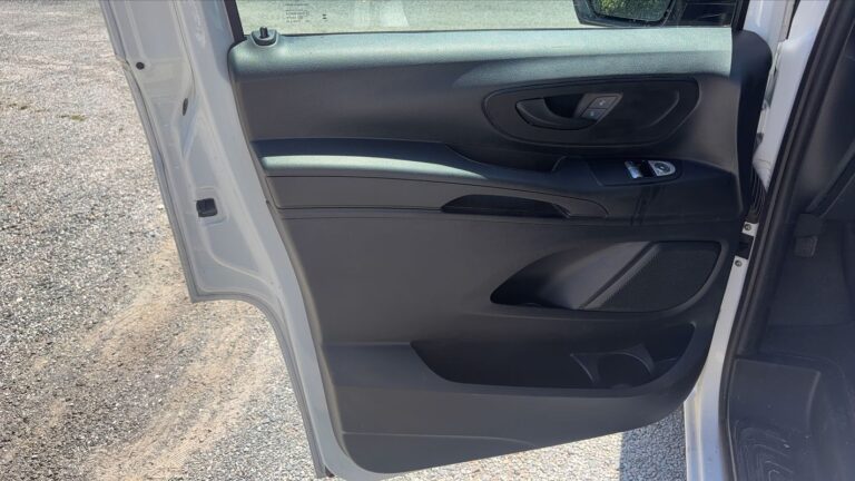 Mercedes Vito III 119 CDI 190 4Matic 9G-Tronic Pro Mixto – 5 places Automatique - Image 07 (July 7, 2026)