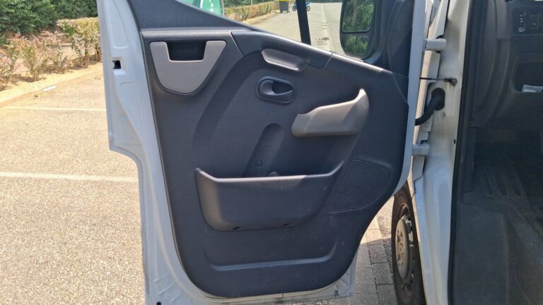 Renault Master III 2.3 dCi 130 Confort - Image 07 (July 7, 2026)