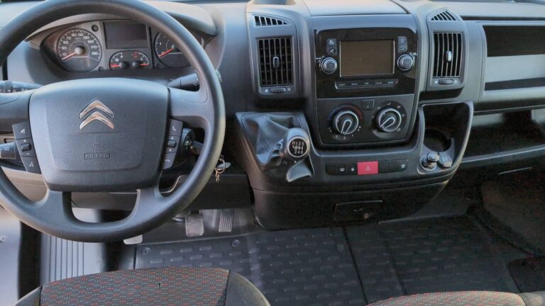 Citroën Jumper Fourgon 2.2 BlueHDi 140 Control – 3 places - Image 11 (July 7, 2026)