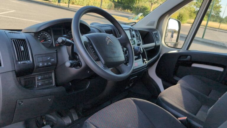 Citroën Jumper Fourgon 2.2 BlueHDi 140 Control – 3 places - Image 08 (July 7, 2026)