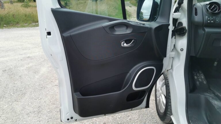 Renault Trafic Cabine Approfondie 2.0 dCi 170 BVA8 Grand Confort – Automatique Entretien constructeur - Image 07 (July 7, 2026)