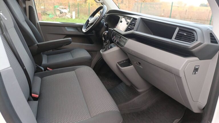 Volkswagen Transporter 2.0 TDI 150 DSG7 Business – Automatique - Image 10 (July 7, 2026)