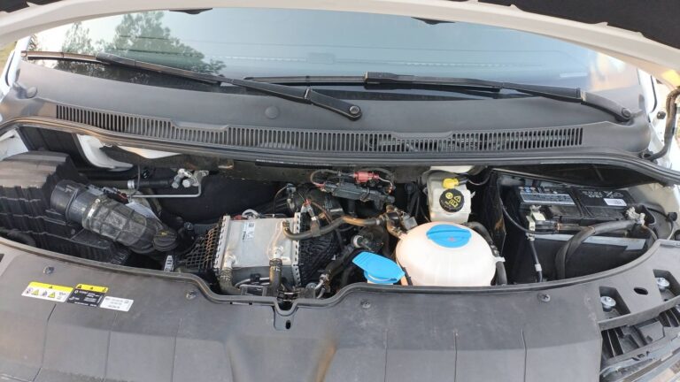 Volkswagen Transporter 2.0 TDI 150 DSG7 Business – Automatique - Image 15 (July 7, 2026)