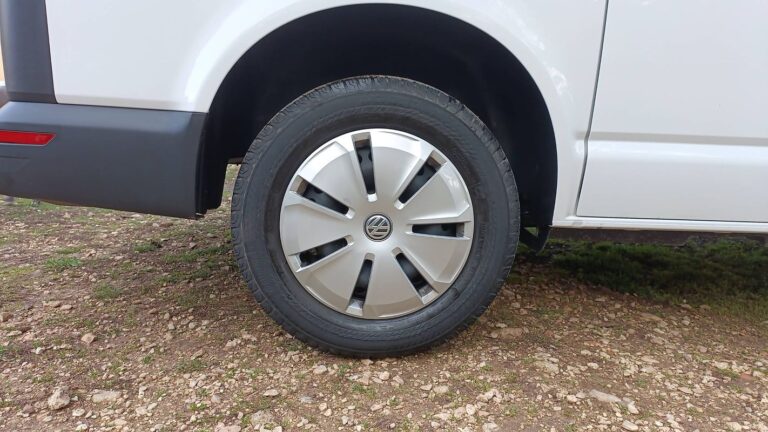 Volkswagen Transporter 2.0 TDI 150 DSG7 Business – Automatique - Image 16 (July 7, 2026)