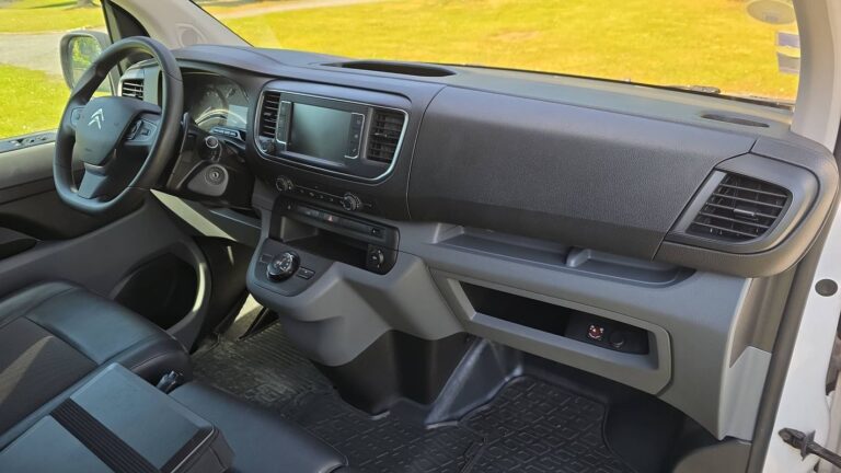 Citroën Jumpy VU 2.0 BlueHDi 180 EAT8 Club – Automatique Entretien constructeur - Image 10 (July 7, 2026)