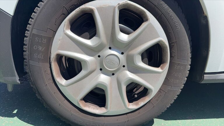Ford transit courier 1.0 Ecoboost 100 Ambiente - Image 18 (July 7, 2026)