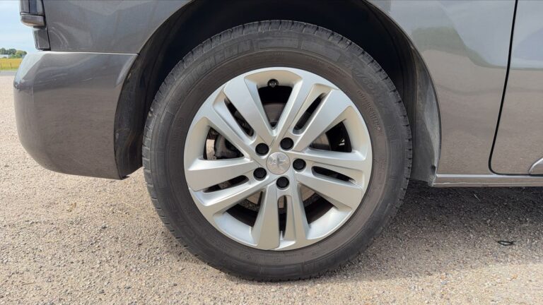 Peugeot Expert 2.0 BlueHDi 145 Asphalt - Image 16 (July 7, 2026)