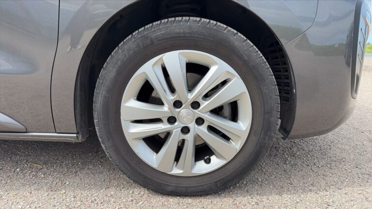 Peugeot Expert 2.0 BlueHDi 145 Asphalt - Image 17 (July 7, 2026)