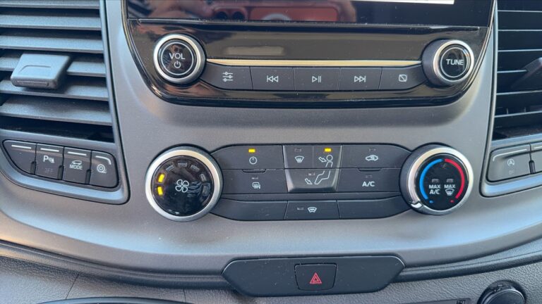Ford Transit Custom Fourgon 2.0 Ecoblue 130 Trend - Image 13 (July 7, 2026)