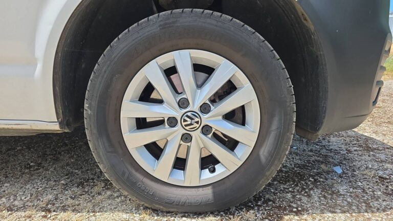 Volkswagen Transporter VU 2.0 TDI 150 DSG7 Business Line - Image 17 (July 7, 2026)