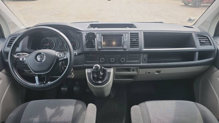 Volkswagen Transporter 2.0 TDI 204 T6 Business Line – 5 places - Image 11 (July 7, 2026)