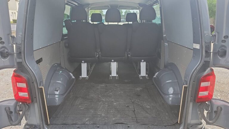 Volkswagen Transporter 2.0 TDI 204 T6 Business Line – 5 places - Image 14 (July 7, 2026)