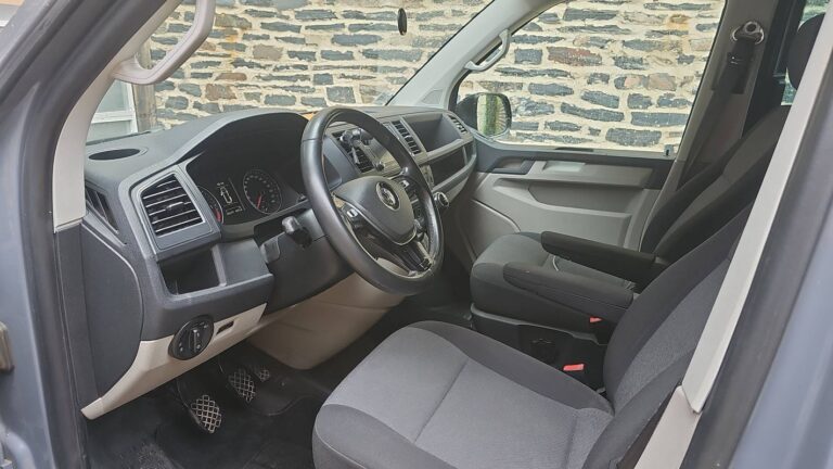 Volkswagen Transporter 2.0 TDI 204 T6 Business Line – 5 places - Image 08 (July 7, 2026)