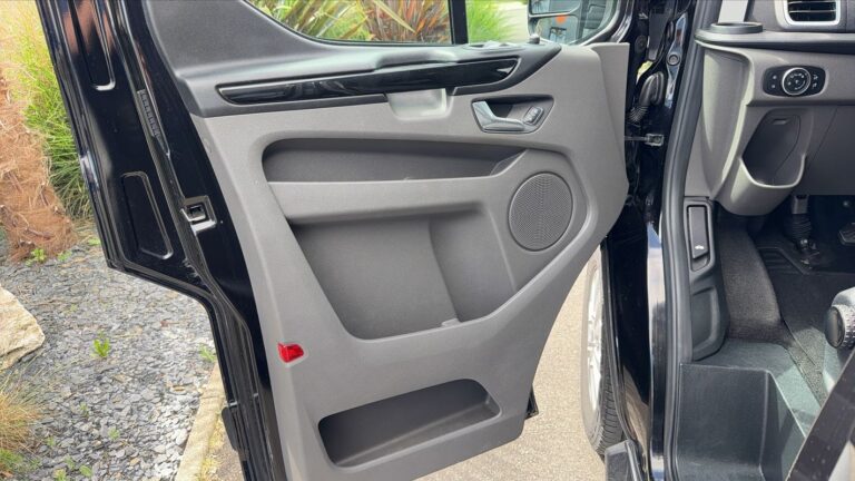 Ford Transit Custom 2.0 TDCi 185 BVA6 Sport – Automatique - Image 07 (July 7, 2026)