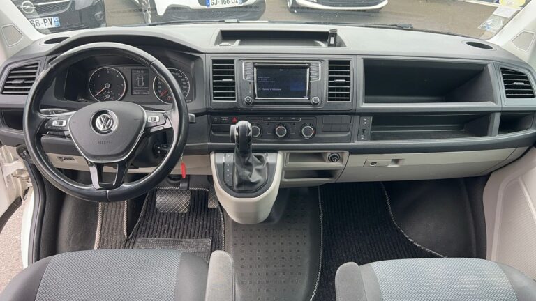 Volkswagen Transporter Fourgon VI 2.0 TDi 180 DSG7 Business Line – 5 places Automatique - Image 11 (July 7, 2026)