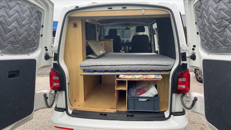 Volkswagen Transporter Fourgon VI 2.0 TDi 180 DSG7 Business Line – 5 places Automatique - Image 14 (July 7, 2026)