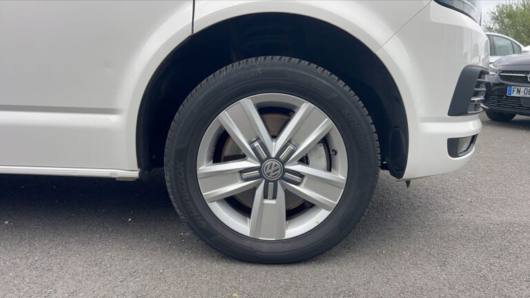Volkswagen Transporter Fourgon VI 2.0 TDi 180 DSG7 Business Line – 5 places Automatique - Image 17 (July 7, 2026)
