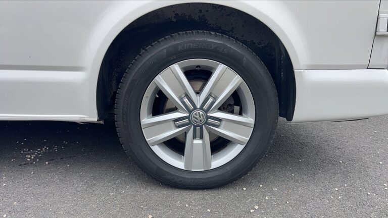 Volkswagen Transporter Fourgon VI 2.0 TDi 180 DSG7 Business Line – 5 places Automatique - Image 19 (July 7, 2026)