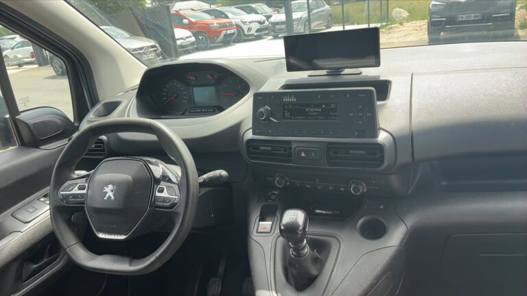 Peugeot Partner VU 1.5 BlueHDi 130 Confort Standard 650kg - Image 11 (July 7, 2026)