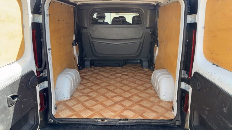 Renault Trafic 1.6 dCi 120 Grand Confort – 6 places - Image 09 (July 7, 2026)