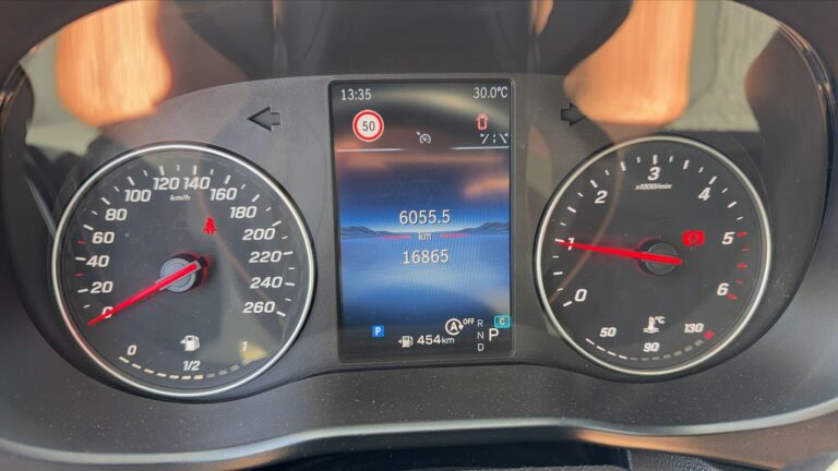 Mercedes Vito Combi 119 CDI 190t 4Matic 9G-Tronic Mixto – Première main Automatique - Image 12 (July 7, 2026)