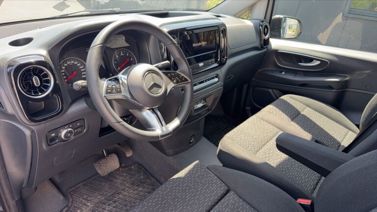Mercedes Vito Combi 119 CDI 190t 4Matic 9G-Tronic Mixto – Première main Automatique - Image 08 (July 7, 2026)