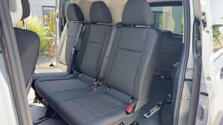 Mercedes Vito Combi 119 CDI 190t 4Matic 9G-Tronic Mixto – Première main Automatique - Image 09 (July 7, 2026)