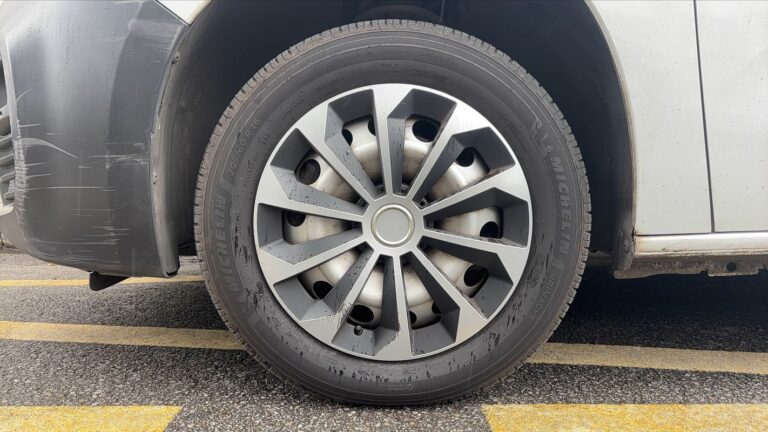 Citroën Berlingo M III 1.5 BlueHDi 100 Driver - Image 18 (July 7, 2026)