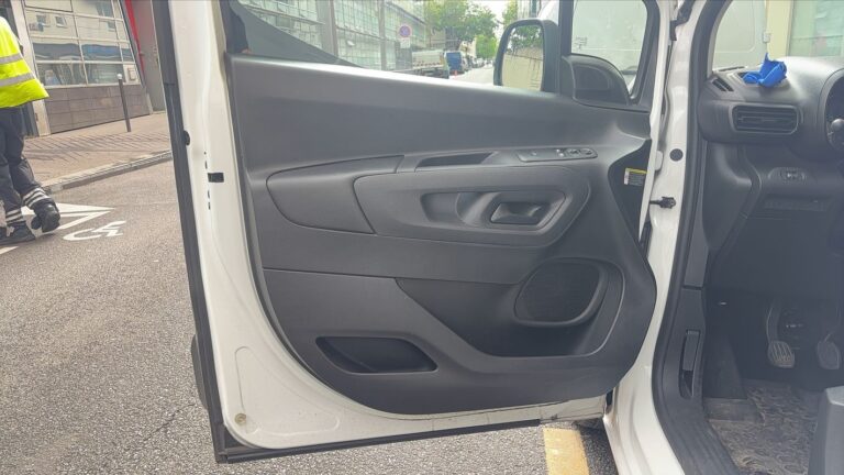 Citroën Berlingo M III 1.5 BlueHDi 100 Driver - Image 07 (July 7, 2026)